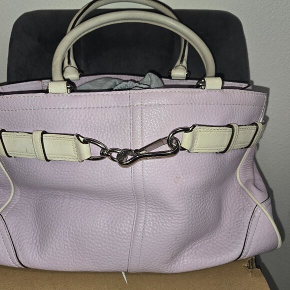 coach Handbags - Authentic coath lavender leather tote bag